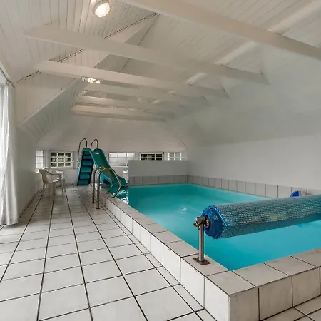 Fantastisk Strataekt Med Pool Sj450 *